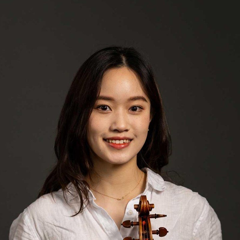Qianru (Elaine) He